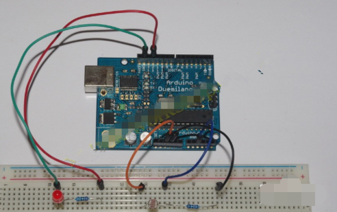 Arduino使用光敏电阻实验