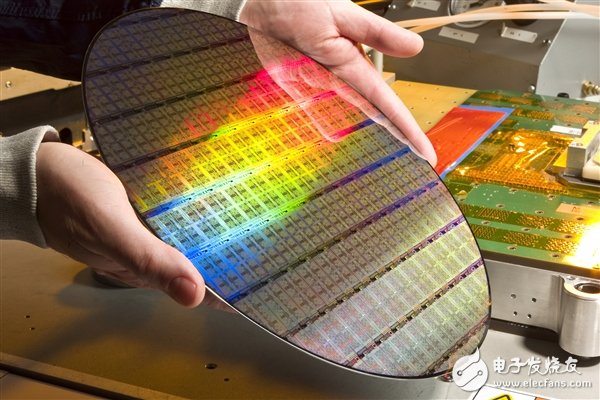 中科院和阿里云发布11比特的云接入超导量子处理器