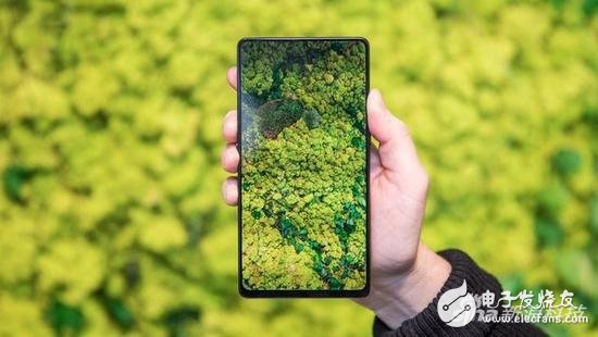 MWC2018 5G似是提前到来 “后全面屏”时代有些尴尬