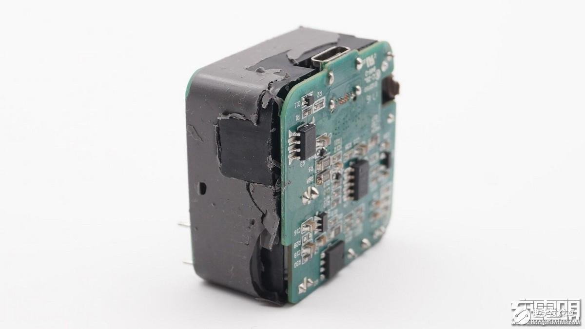 Ktec冠德USB PD充电器拆解