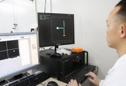 速度比U盘快万倍的黑科技竟是它_10纳秒写入速度创纪录