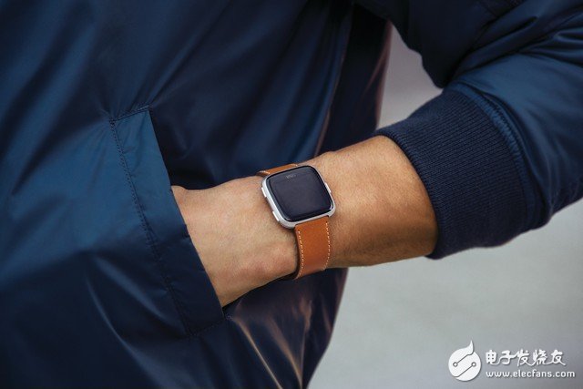 Fitbit在北京举办了新闻发布会推出了旗下最新的智能手表FitbitVersa™