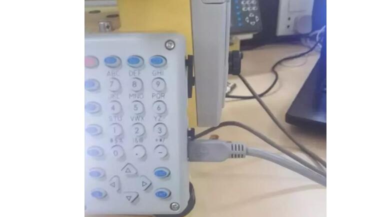 WinCE全站仪如何与手机通过USB互传数据