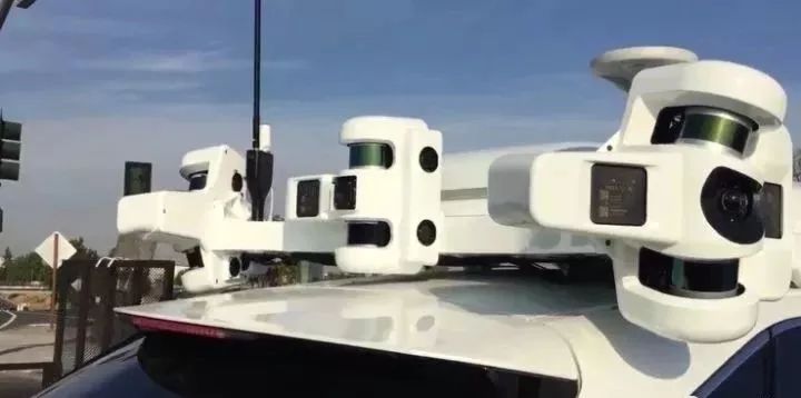 苹果无人车或明年上路 与大众面包车达成协议