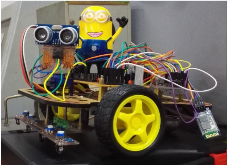 如何使用stm32来设计循迹避障遥控的多功能智能小车详细资料概述
