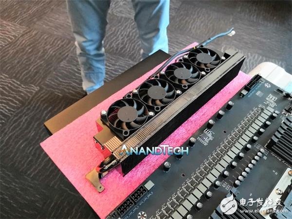 Intel发布28核处理器,为解决散热问题竟用上一台Hailea HC-1000B压缩机
