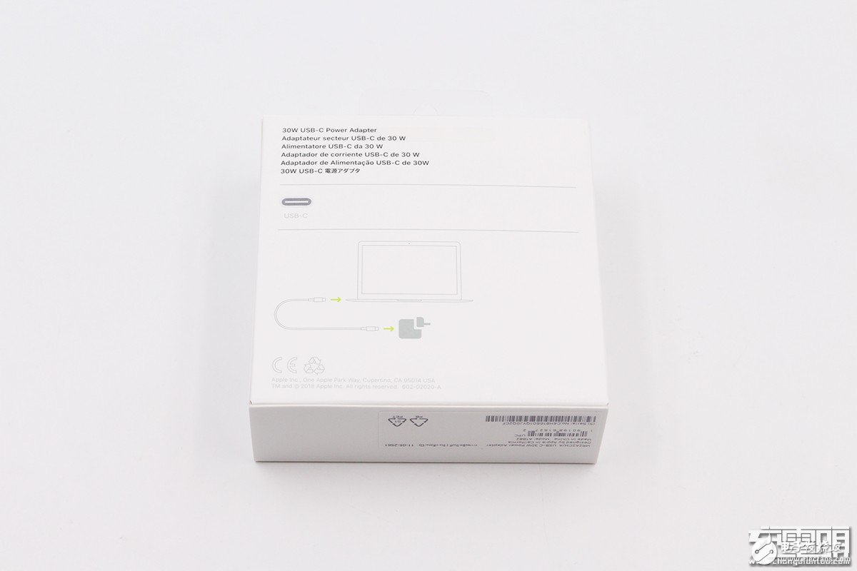 苹果30W USB-C电源适配器评测,与少1W的旧款29W有什么区别呢