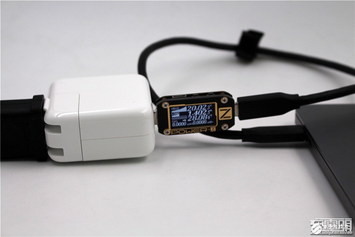 苹果30W USB-C电源适配器评测,与少1W的旧款29W有什么区别呢