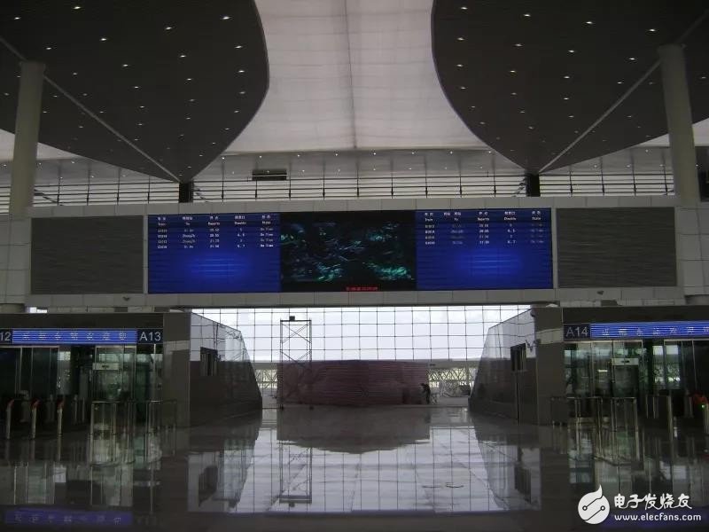 三思制造适用于高铁LED显示屏,遍布大江南北占据众多城市