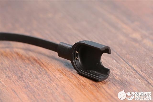 小米手环3上手评测:延续小米高性价比的信念结晶