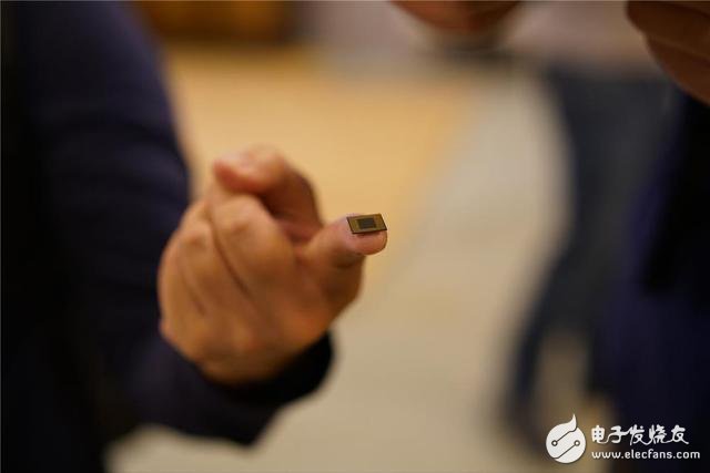 努比亚Z18mini评测:堪称全能小钢炮