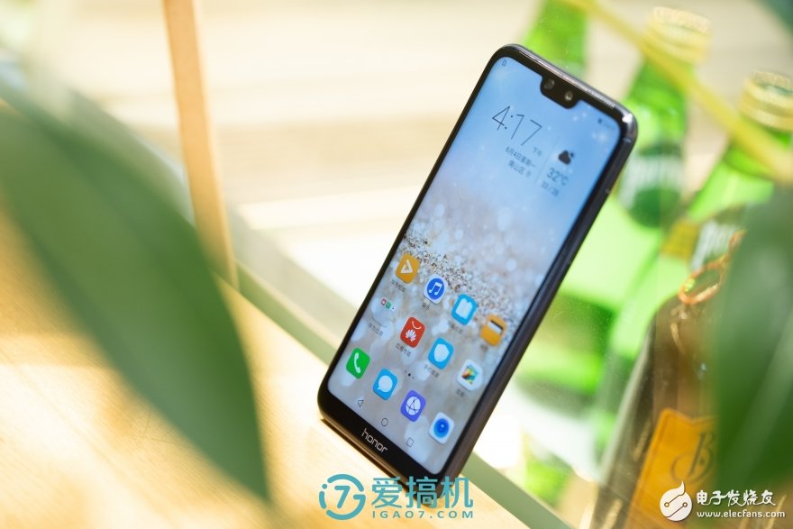 荣耀9i上手评测:暗光自拍和极速人脸识别是它的杀手锏