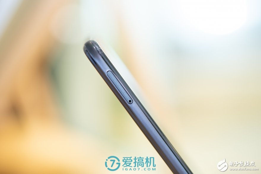 荣耀9i上手评测:暗光自拍和极速人脸识别是它的杀手锏