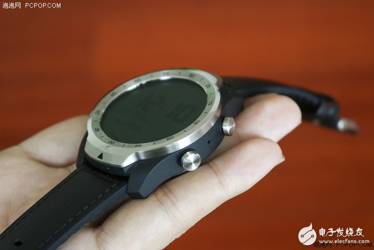 出门问问TicWatch Pro智能手表上手评测:智能双屏+超长续,符合航旗舰级智能手表的定位
