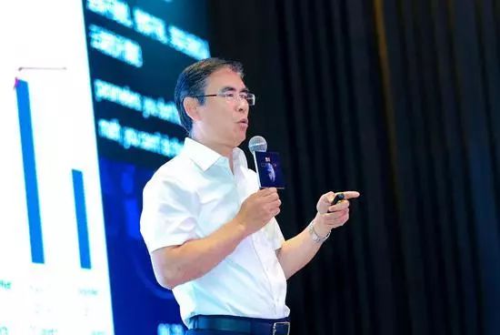 清华魏少军:芯片是人工智能的载体 为重中之重