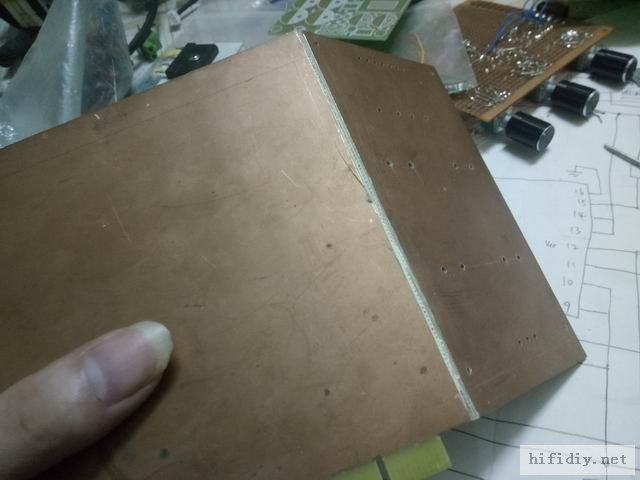 切断了的双面PCB,这比锯子都要省时省力