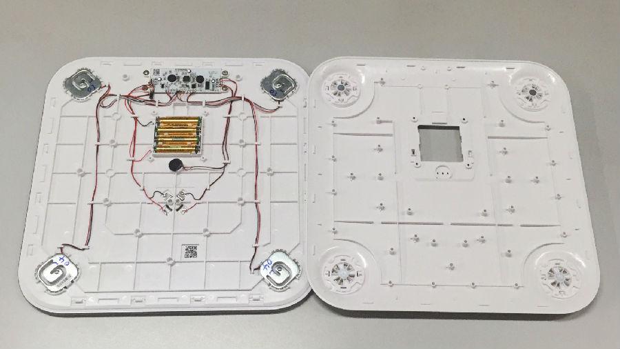 华为荣耀体脂秤拆解，测量精度这么高的原因原来是这个