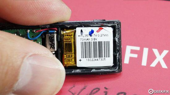 狭小的电路板上是如何实现紫外线检测功能的？华为荣耀畅玩手环A1拆解
