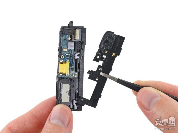 LG G5拆解，看看这款手机的内部做工如何