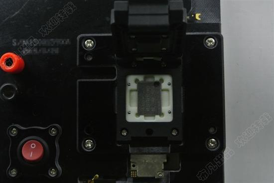 厲害了！一網友竟自己動手將一臺16GB的iPhone 6 Plus升級到128GB