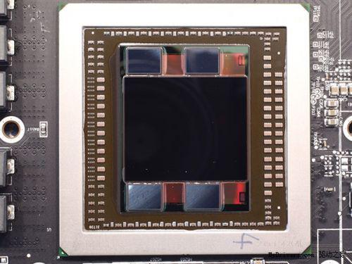 第一款采用水冷散热的单芯旗舰卡，AMD Fury X旗舰卡拆解