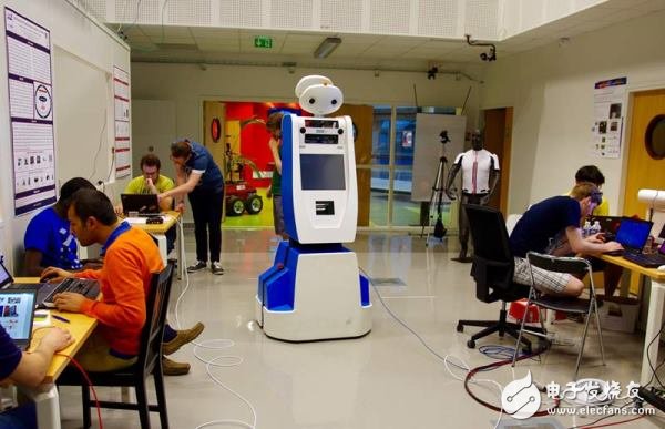 荷兰航空公司推出智能机器人机场服务,会帮乘