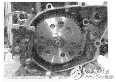 利用MC68HC9S12單片機(jī)和汽油發(fā)動機(jī)設(shè)計(jì)的發(fā)動機(jī)電噴控制系統(tǒng)