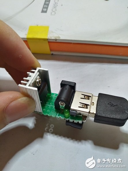 如何制作一个5V稳压模块?