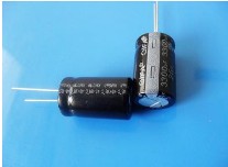 触摸屏电解电容的作用 电解电容符号表示