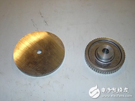 如何制作一台风力发电机?