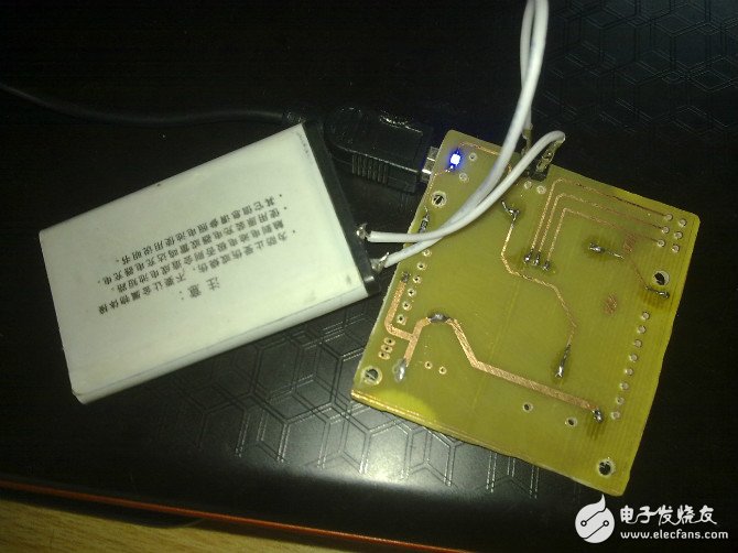 如何制作一个多功能便携时钟?