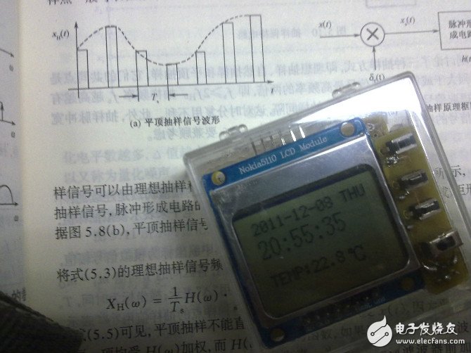 如何制作一个多功能便携时钟?