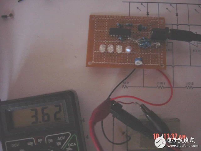 如何制作一个电量指示器?