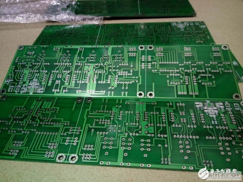 DIY低音炮镇镇楼 15寸低音炮音箱图纸与电路设计分享