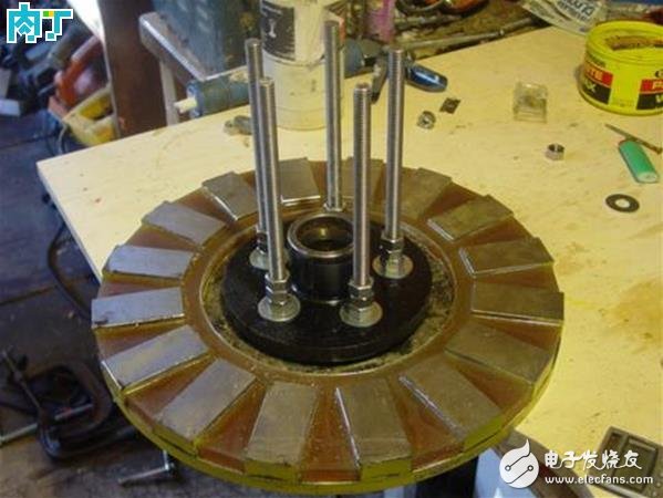 家用风力发电机制作过程详解