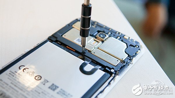 魅蓝note5拆机步骤介绍