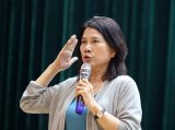 董明珠在多元道路上樂此不疲,如今在教育事業上也是...