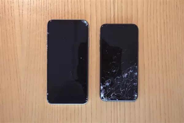 苹果iphone xs /xs max残酷向测试:我不怕水,我怕摔