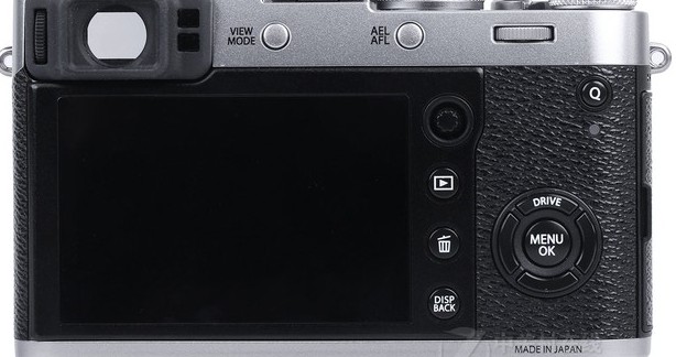 富士X100F相机,对焦范围为100mm-无穷远,拥有2430万的有效像素