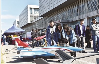 新区无人机产业渐入佳境 欲打造从研发到生产于一体的无人机产业基地