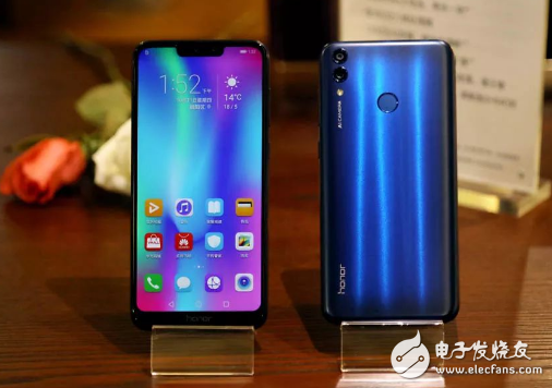 荣耀畅玩8C:高颜值长续航大内存,这样的手机你喜欢吗?
