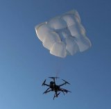 Drone Rescue展示新型無人機降落傘系統