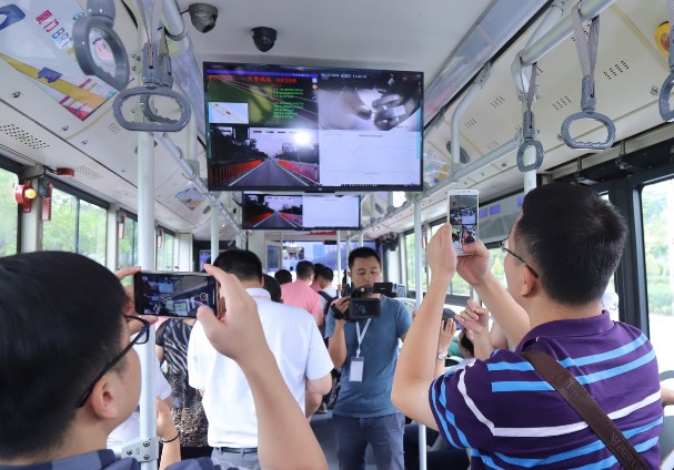 中国信科提供一系列的“5G+”业务,为5G在垂直...