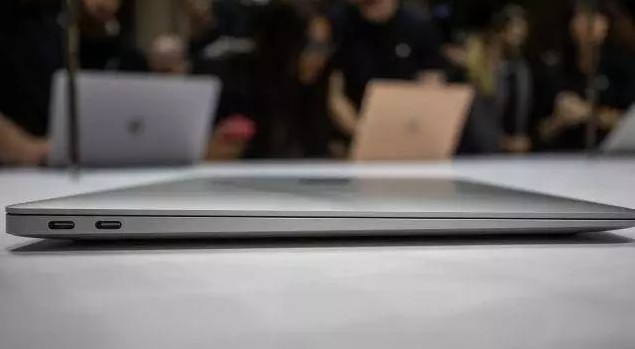 苹果发布的全新MacBook Air外观不变内藏...