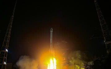 北斗三号系统首颗地球静止轨道卫星成功发射