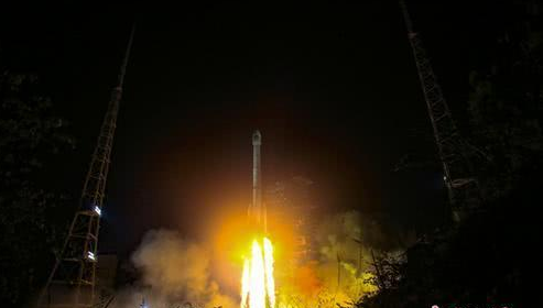 北斗三号系统首颗地球静止轨道卫星成功发射