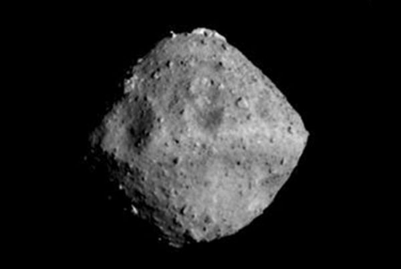 隼鸟2号将投放机器人 让机器人完成针对这颗小行星...