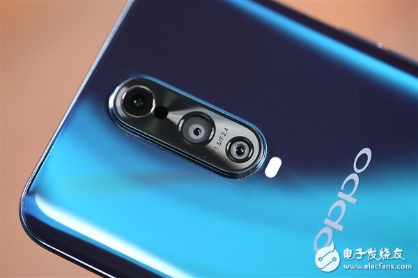 OPPO官方宣布VOOC闪充使用量破亿 并宣布15W无线闪充技术已研发完成