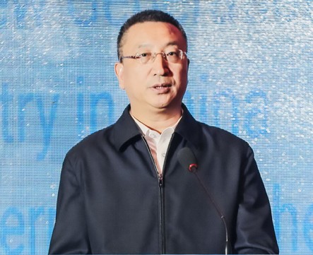 我国新一代信息技术的快速发展需要抓好五个方面的工...
