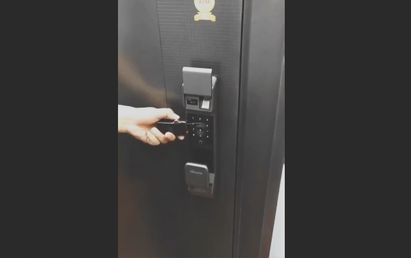 鹿客智能门锁Q2评测 最得米粉欢心的高端旗舰